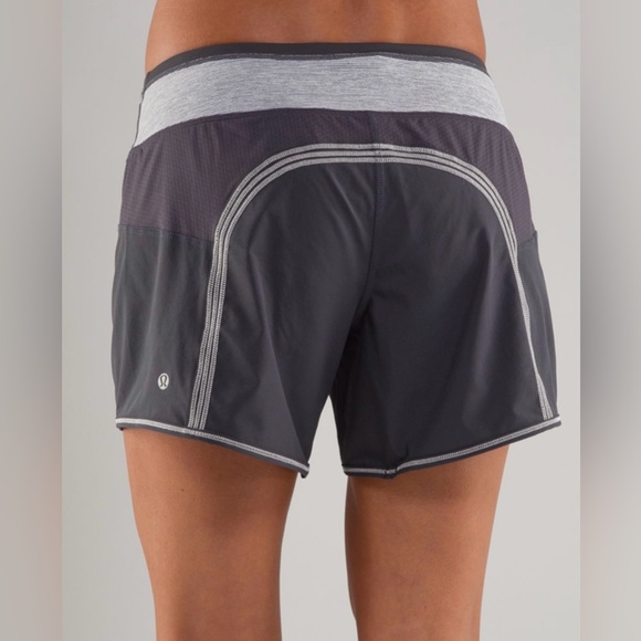 Lululemon - Picture 1 of 4